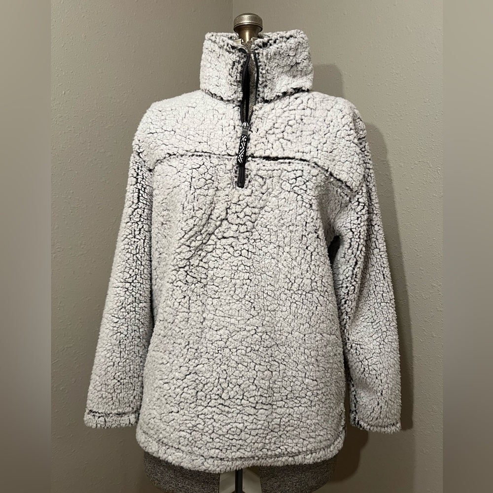 EUC Cozy Sherpa Pullover in Light Gray